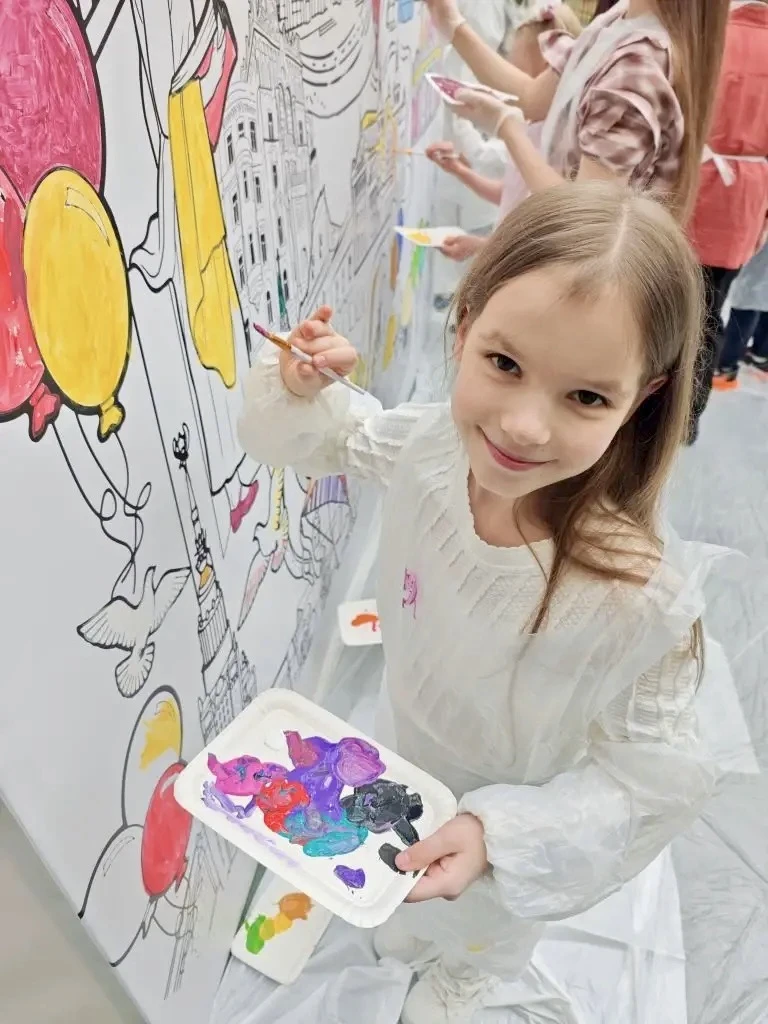 Взгляд сквозь искусство 

⭐️ Ученица 2 «З» класса София М. заняла 3-е место в конкурсе Департамента 