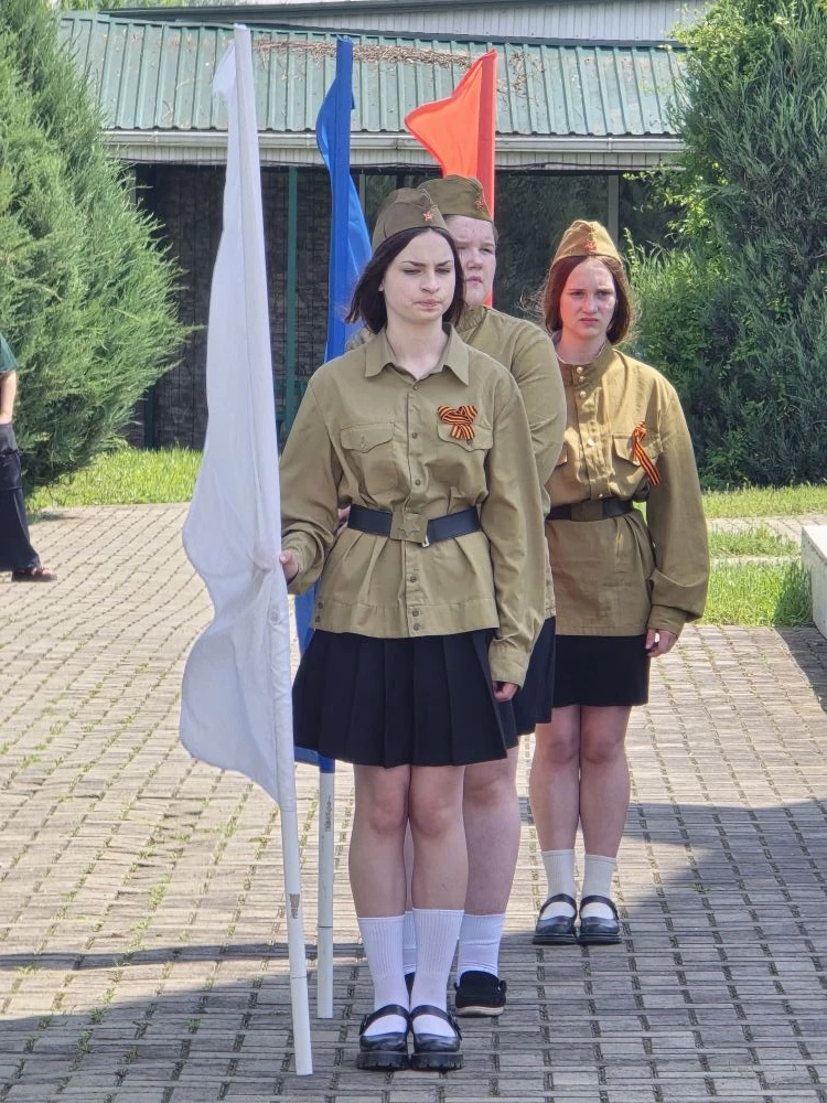 🇷🇺 Калининский район принял «Эстафету памяти»!  Знаковая патриотическая акция продолжается: памятная