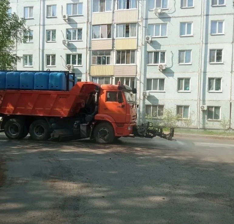 Наведение порядка в городе продолжается!   В четверг, 14 мая, силами муниципального учреждения «Спец