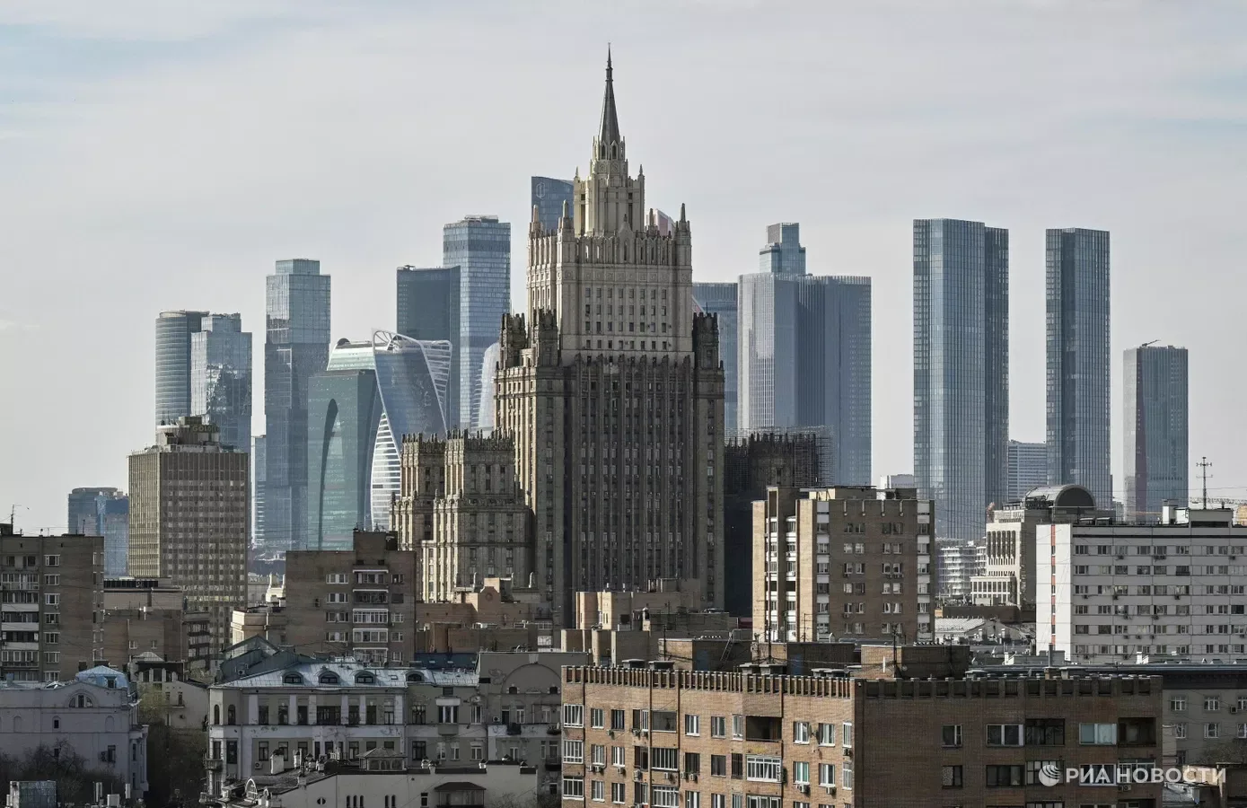 Призыв Зеленского помешать сближению Москвы и Пекина обречен на провал, заявили в росси...