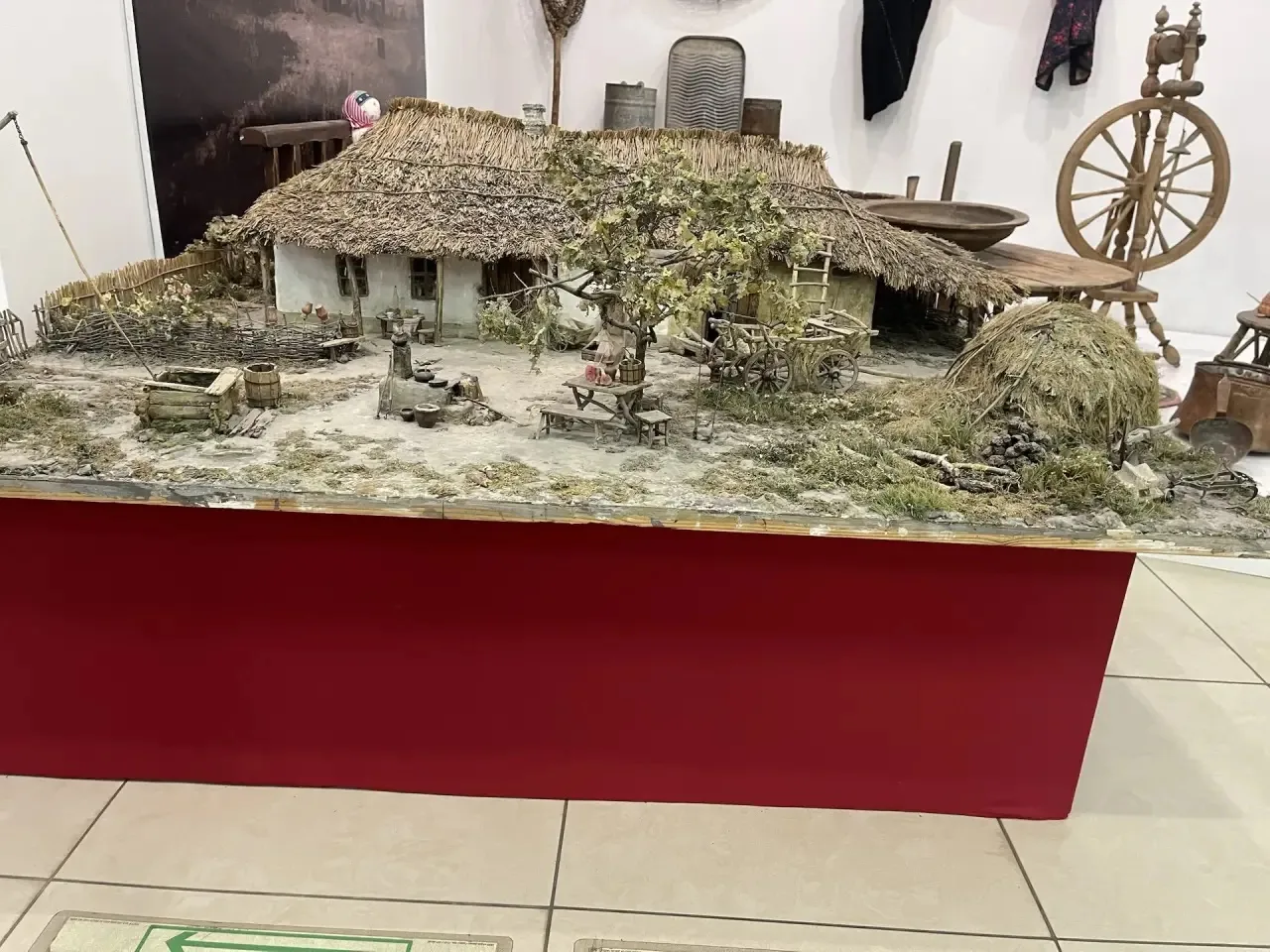 Учащиеся 3 «Г» класса посетили выставку «История Кубани. Земляки и соседи».  Ребята познакомились с 