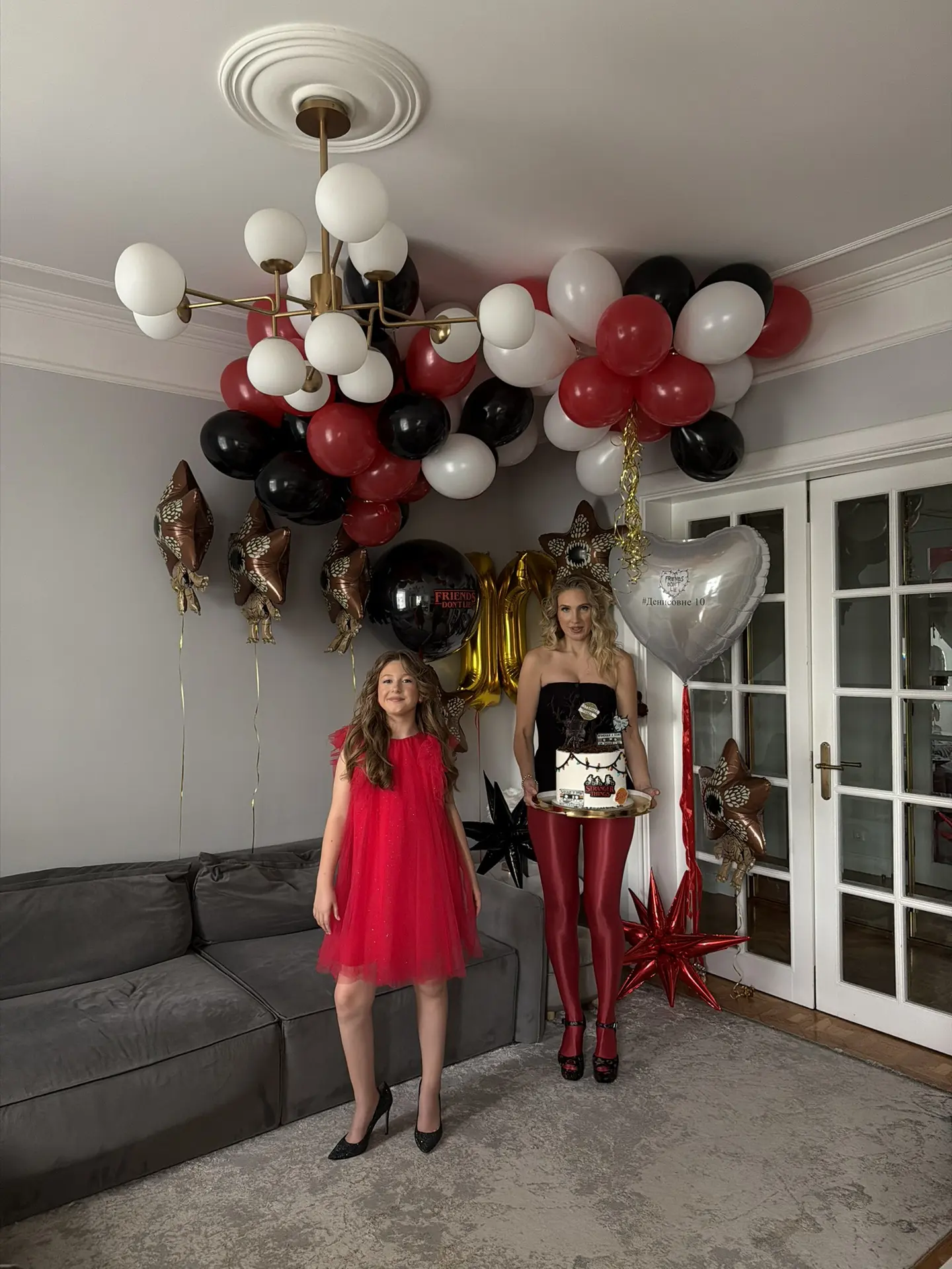 Моя юбилярша десятилетняя👠🎈
Позитивнее не знаю человека ❤️ 
16.06.16 - 16.06.26, как один миг