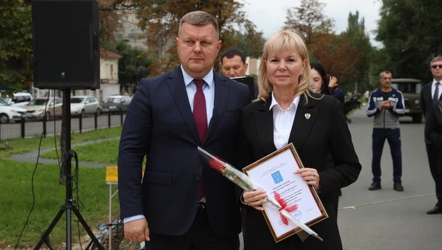 Портрет И.Ю. Водолагиной размещён на Галерее почёта Кировского района