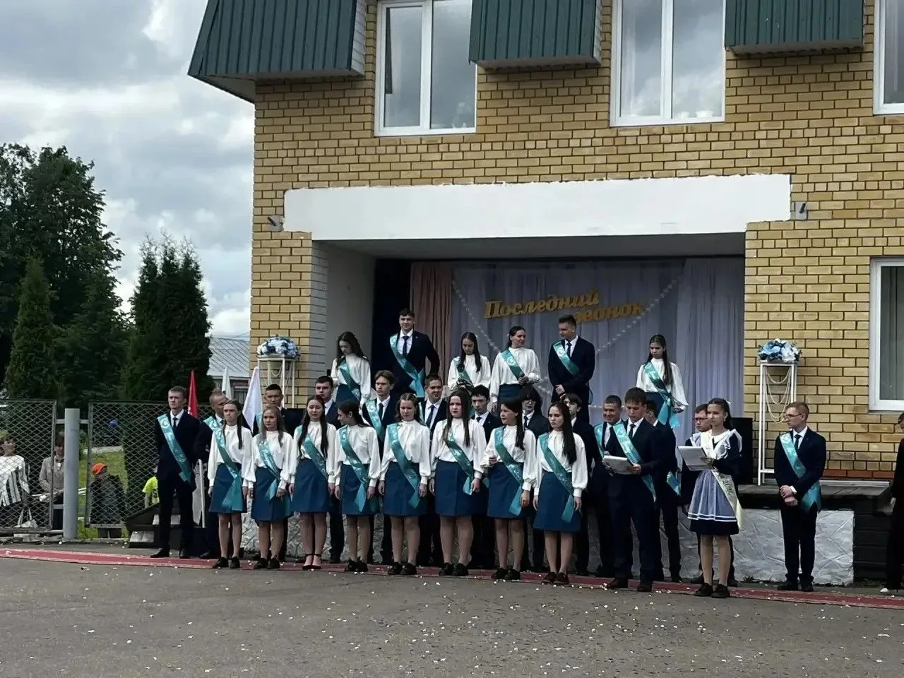 🔔В добрый путь, выпускники!