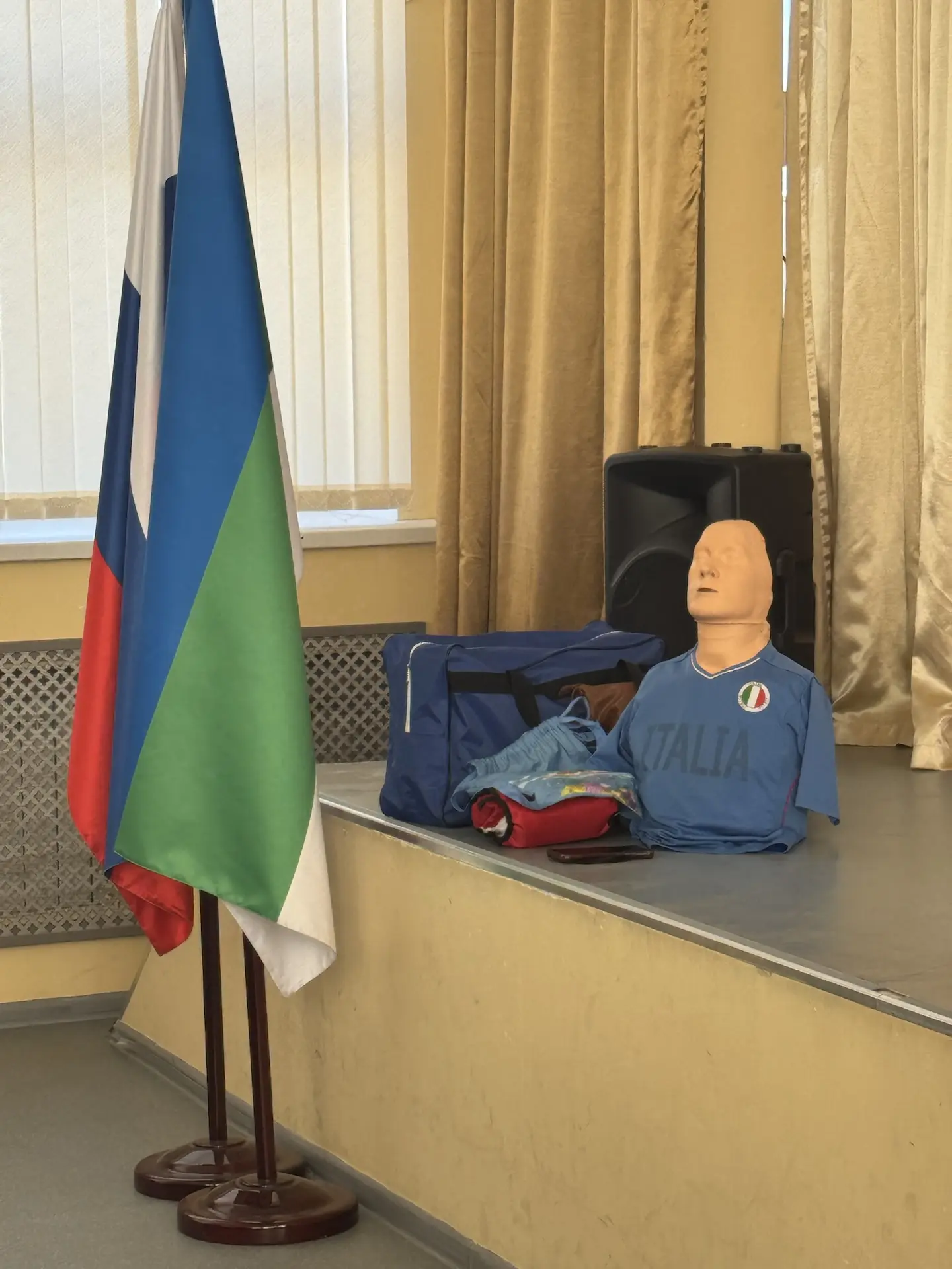 Сегодня Красный Крест научил наших ребят главному: не бояться действовать! 🩹 Если человек без сознан