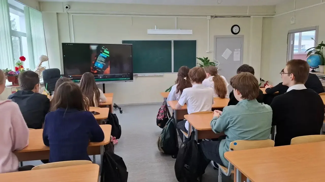 🎬 Профилактическое мероприятие в МОУ СОШ имени Д. И. Зернова  В нашей школе среди учащихся 8-11 клас