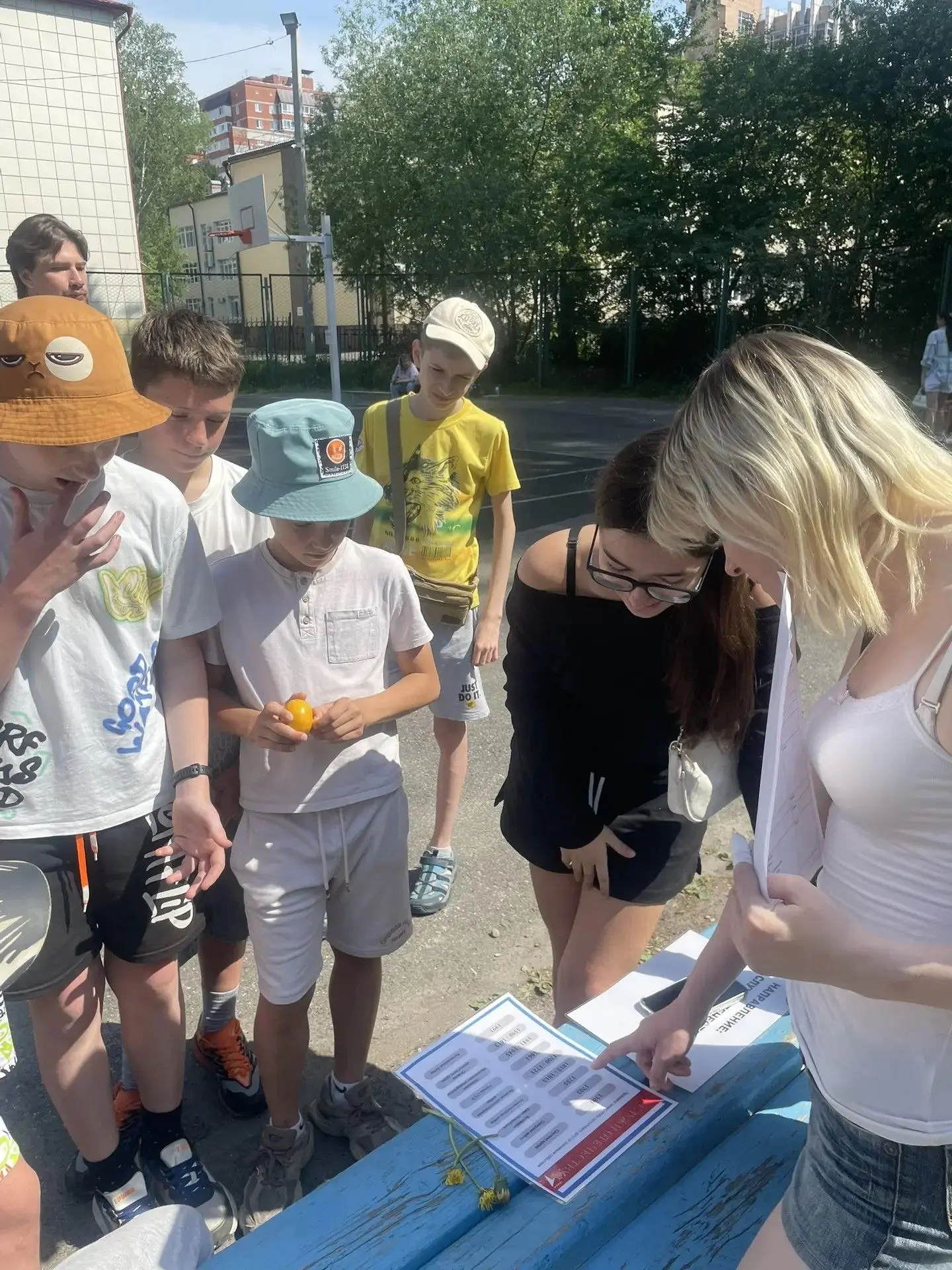 Новости "Экологического калейдоскопа"

В понедельник в гости к школьникам пришёл  Эдуард Сергеевич Г