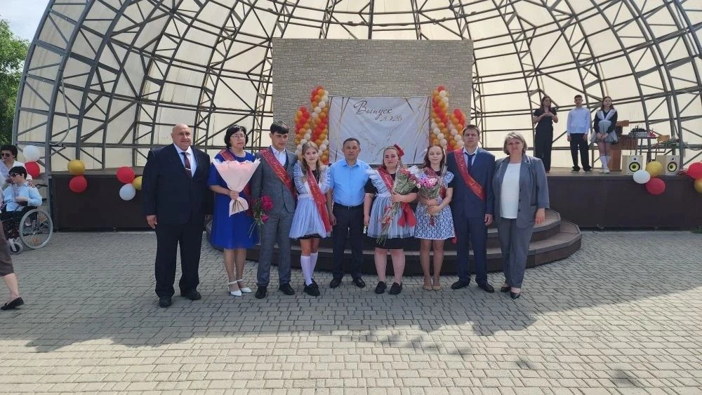 Последний звонок — символ новых открытий!