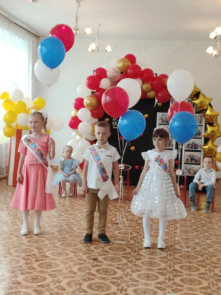 Мы гордимся своим выпускником Иваном Таракановым! Это очень активный  и талантливый мальчик! За годы