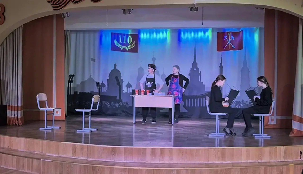 6 марта в нашей школе прошёл уже ставший традиционным концерт, который был посвящён сразу 2 праздник
