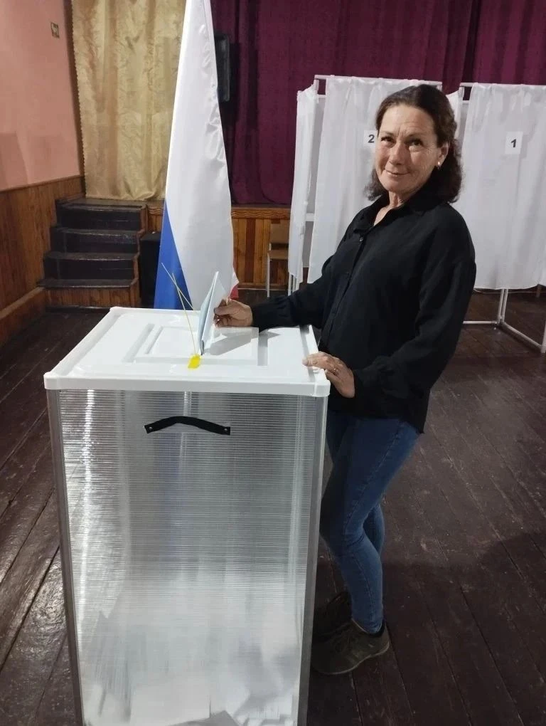 Ну, вот! Свершилось! Я проголосовала: как думаю, как  чувствую, как надеюсь... Не легко...