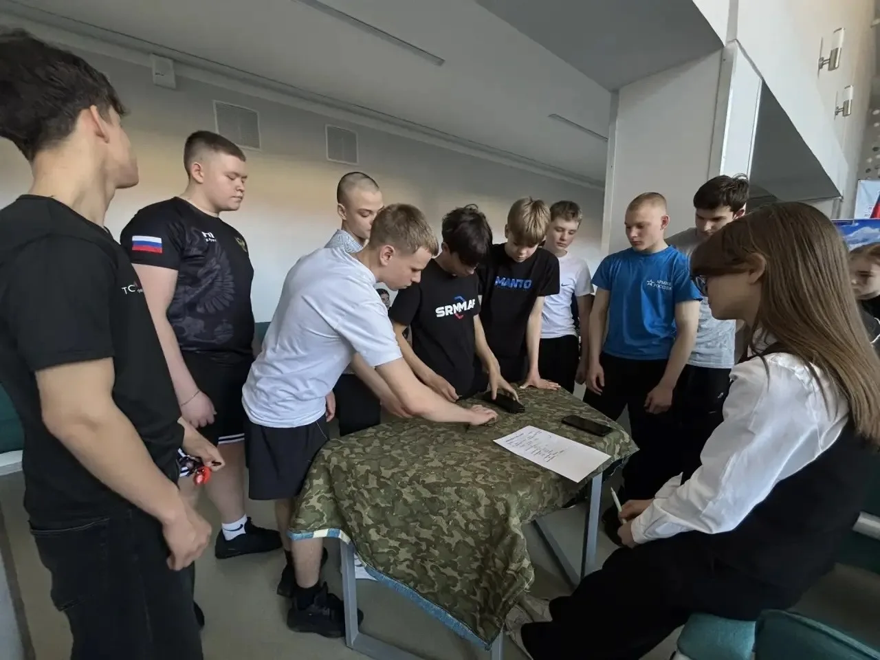 ДНЕВНИК ЗАРНИЦЫ 2.0        Школьный этап ⚡️  ✨ Сегодня в нашем центре открытий было особенно жарко 5