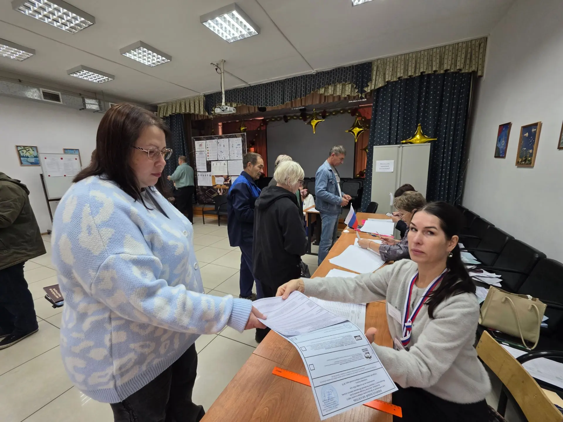 Сегодня, 18 сентября, открылись избирательные участки. Напоминаем график голосования: