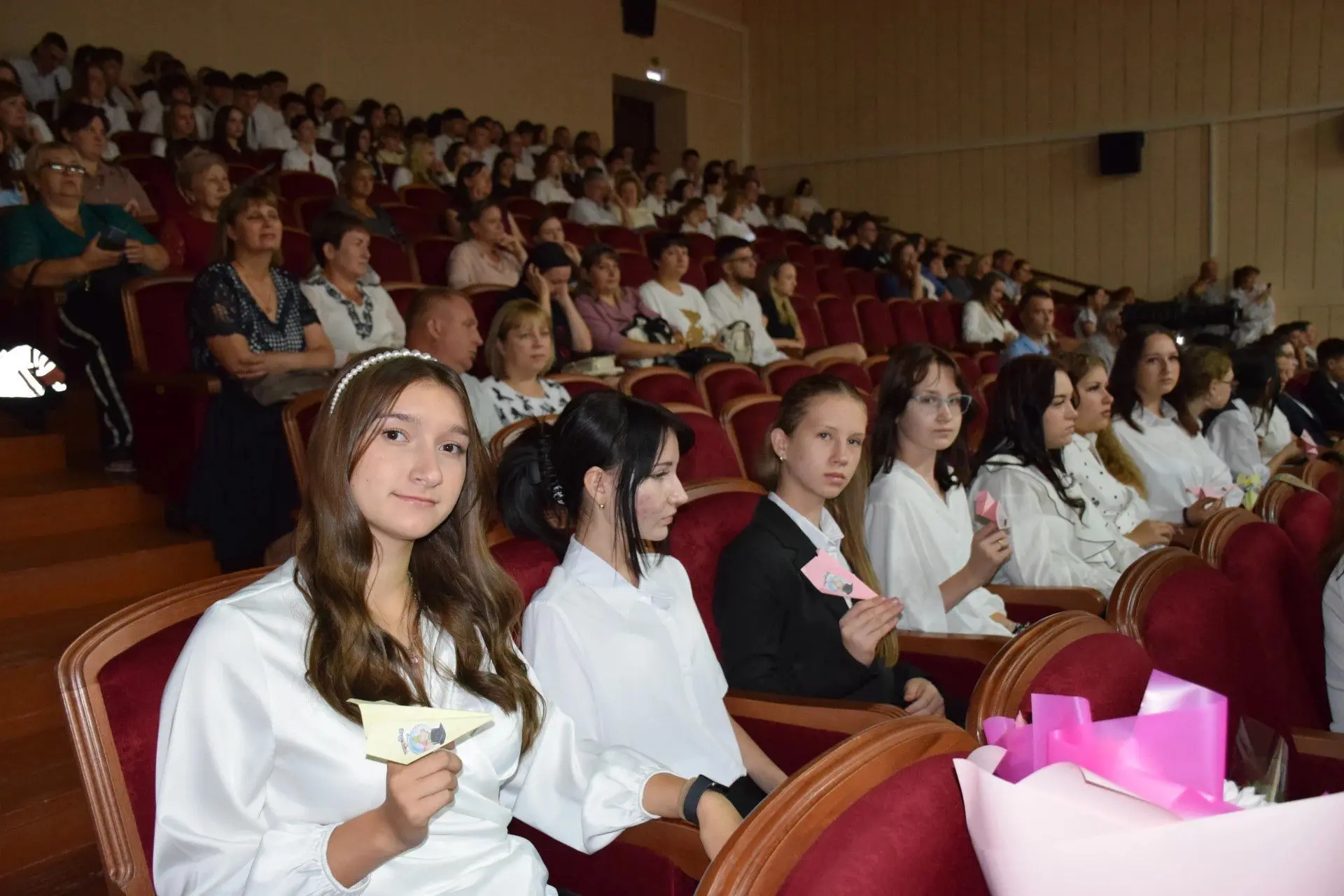 В Районном Дворце культуры «Вешенский» прошло яркое мероприятие, приуроченное к началу ...