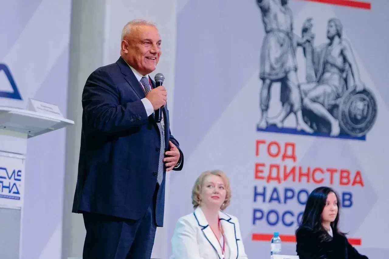 На площадке «Смены» состоялся обстоятельный разговор об образе будущего страны!