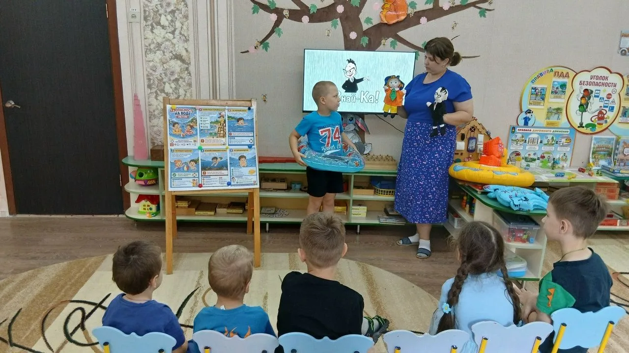 "Знай-кина Азбука безопасности"
В  группе №3 было по-настоящему весело и познавательно! К ребятам в 
