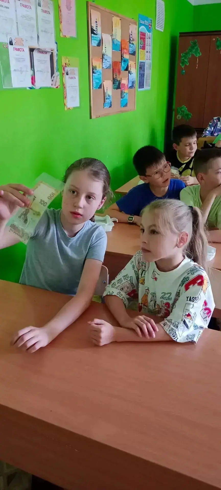 🔥 Понедельник в «Дружбе» задал жару! Не верите? Смотрите по пунктам.

Казалось бы, понедельник — де