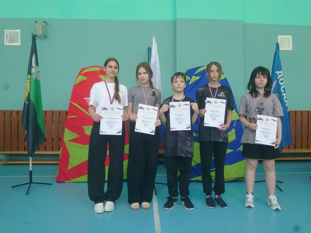 📣 Лазертаг, дружба и победный настрой!

🎯 Вчера прошли захватывающие соревнования по лазертагу, по