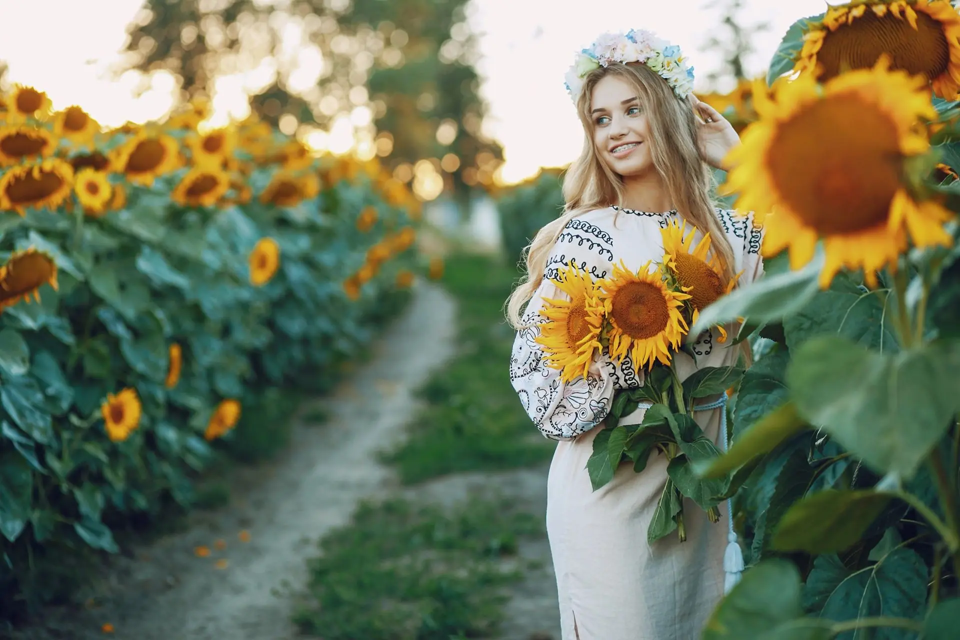 В рамках Года единства народов России стартовал фотопроект «Улыбка России. Улыбка единс...