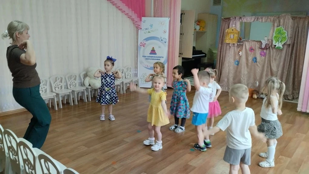 🎭 В гостях у «Светлячка» — кукольный театр «Маша и Медведь»! 🐻

На прошлой неделе  в нашей младшей
