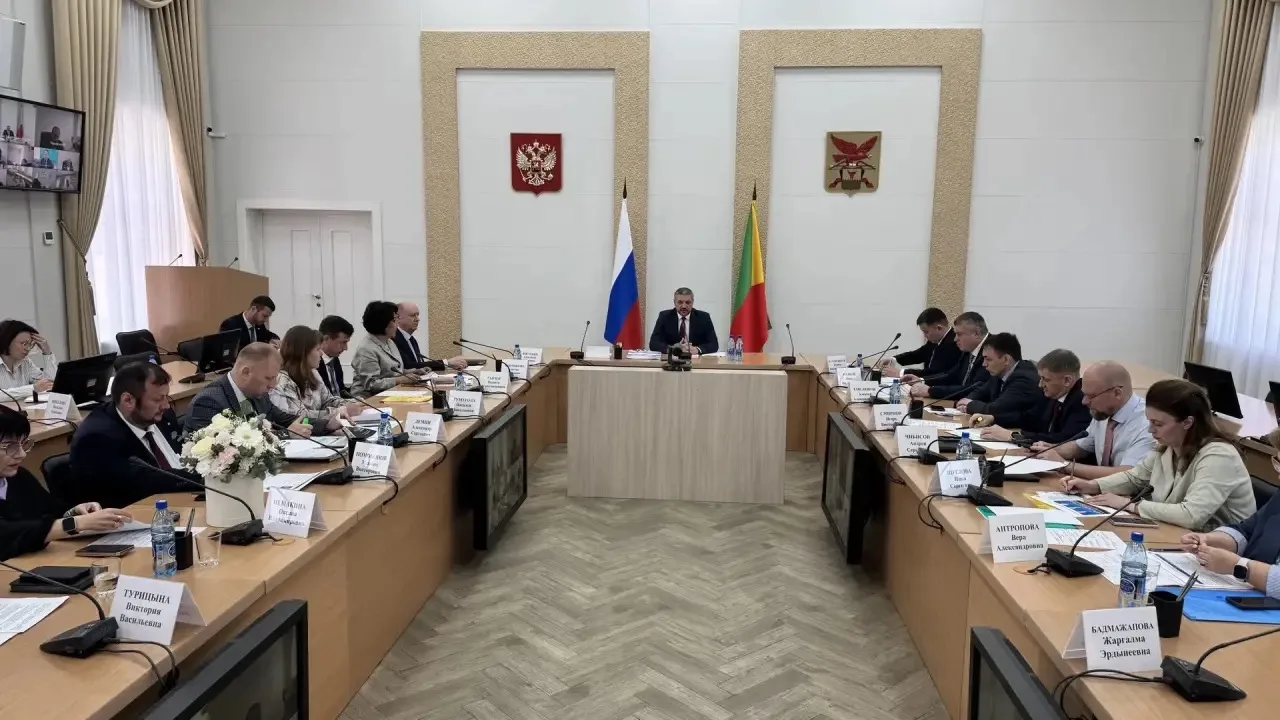 Сегодня на оперативном совещании обсудили ключевые темы, требующие внимания.