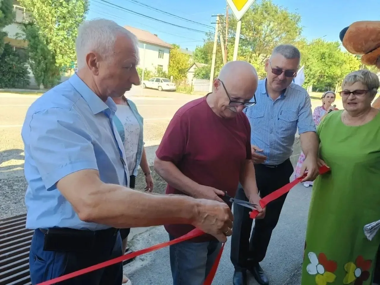 Депутат городской Думы Анатолий Зискель принял участие в открытии Дома ТОС «Верхнебакан...