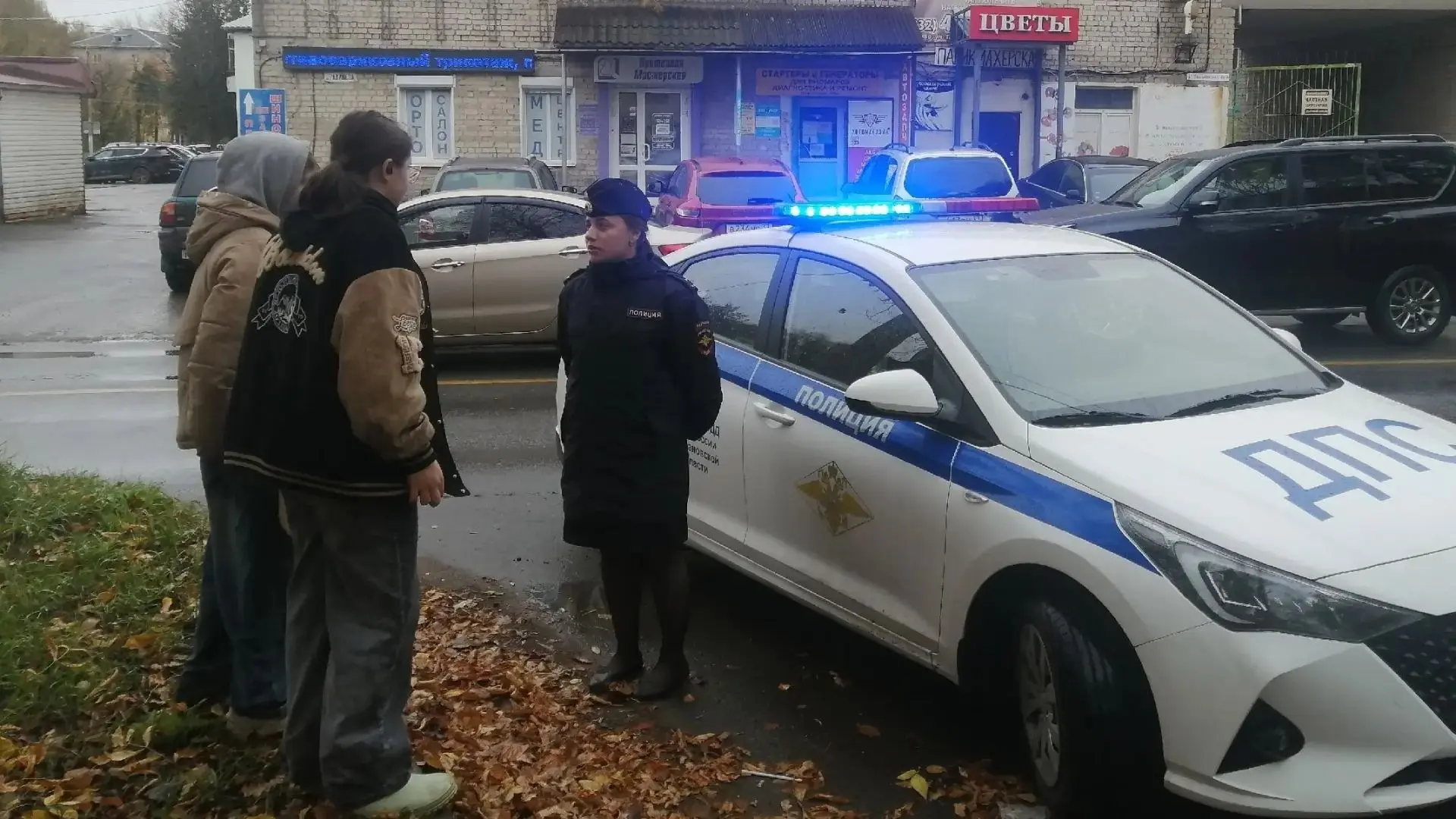 🚔 Сотрудники Госавтоинспекции вместе с инспекторами по делам несовершеннолетних провел...