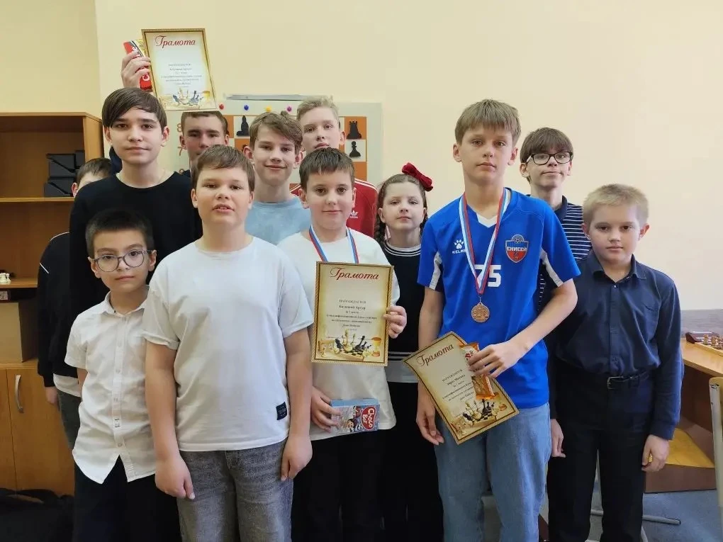 🏆В преддверии Дня Победы в нашей школе  прошло несколько шахматных турниров, посвященных этому важно