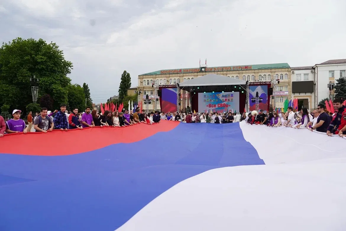 В Дагестане прошли праздничные мероприятия ко Дню России

11-12 июня во всех городах и районах Дагес
