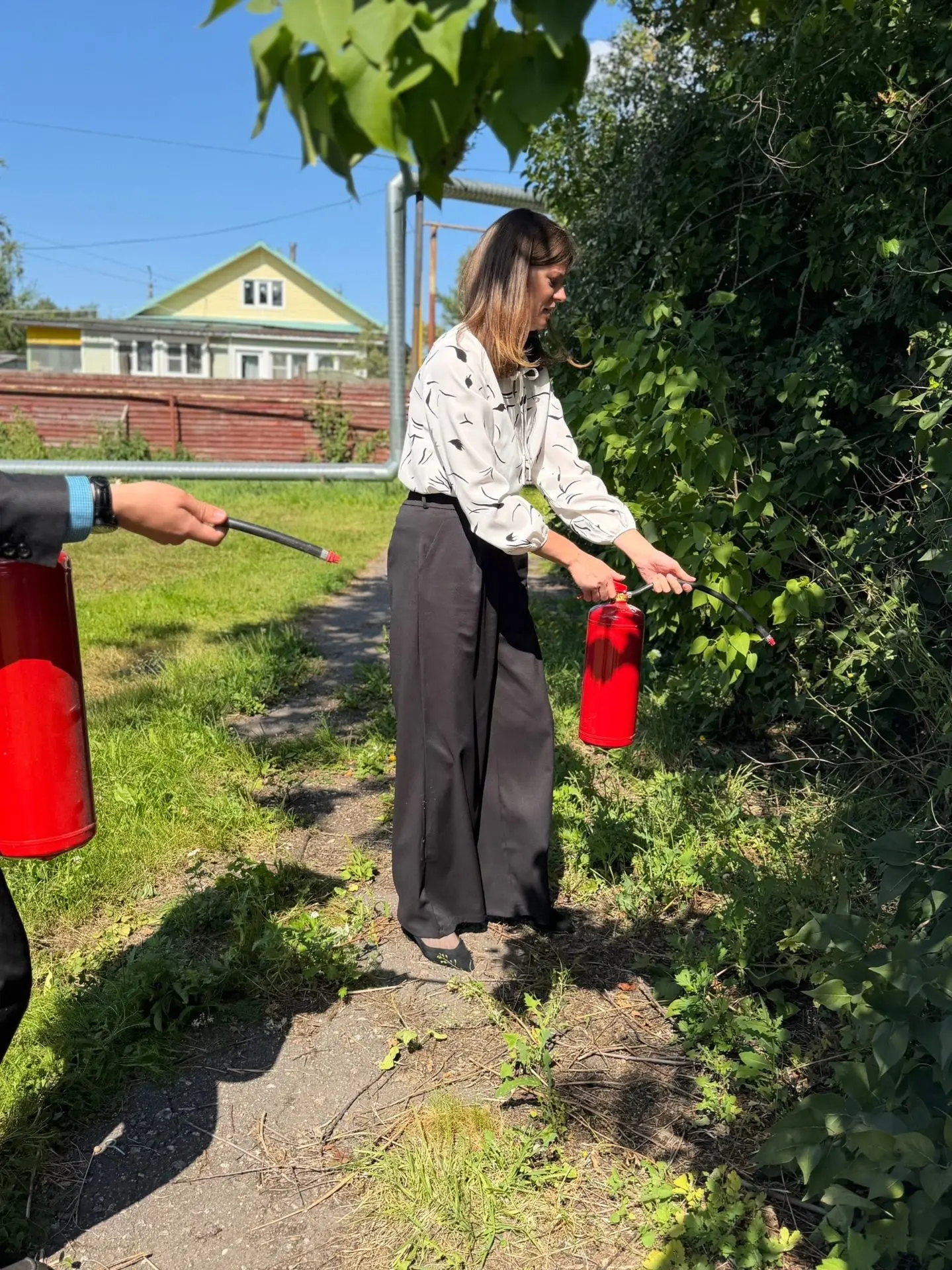 Сегодня в Центре детского творчества прошли внеплановые учения по пожарной безопасности...