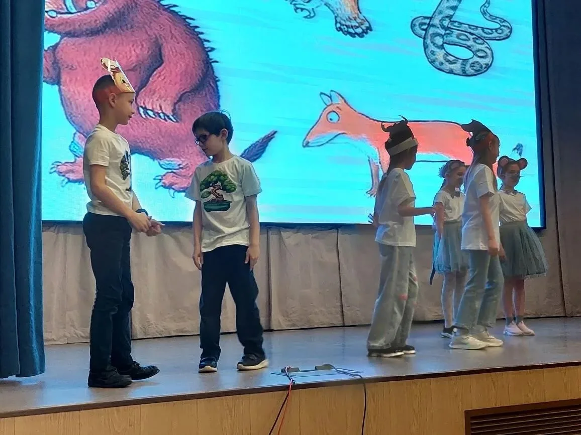 🎉 Путешествие в мир сказки для 2 и 3 классов состоялось!  Сегодня наши младшие школьники отправились