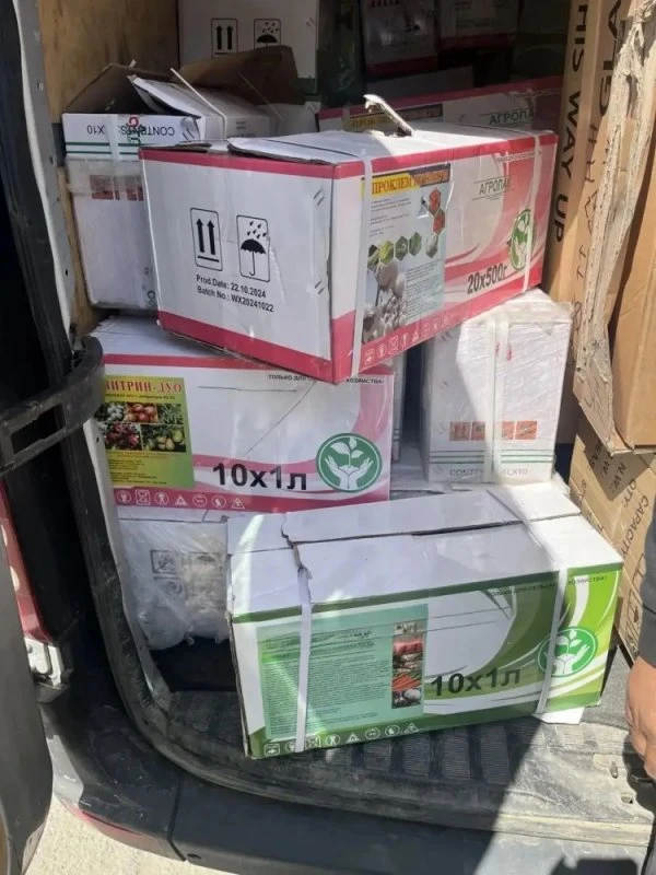 Ввоз пестицидов из Киргизии пресек Россельхознадзор 
https://gts.tv/news/49357

Фото: Россельхознадз