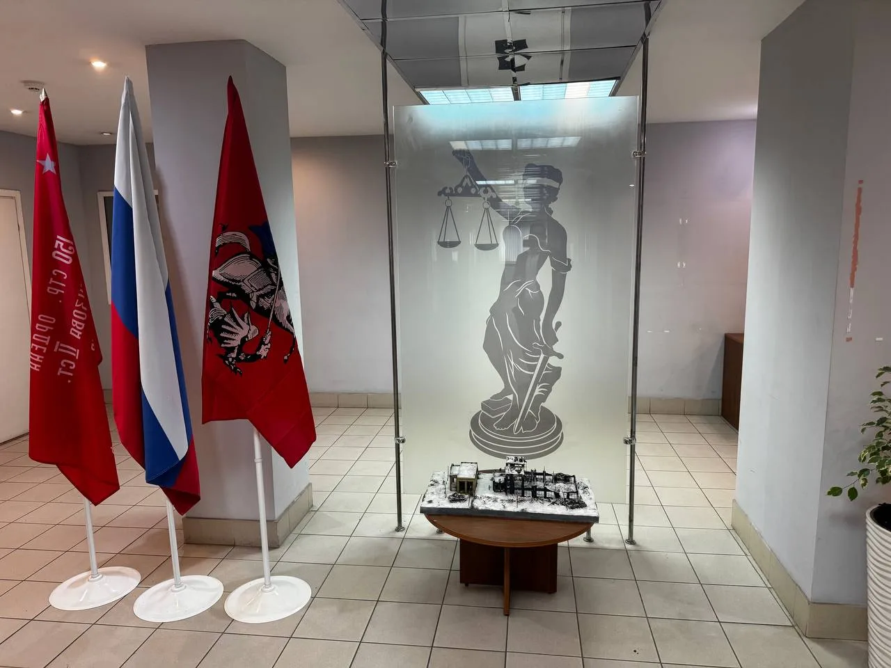 Сегодня Перовский районный суд удовлетворил мой иск к адвокату Александру Молохову в по...