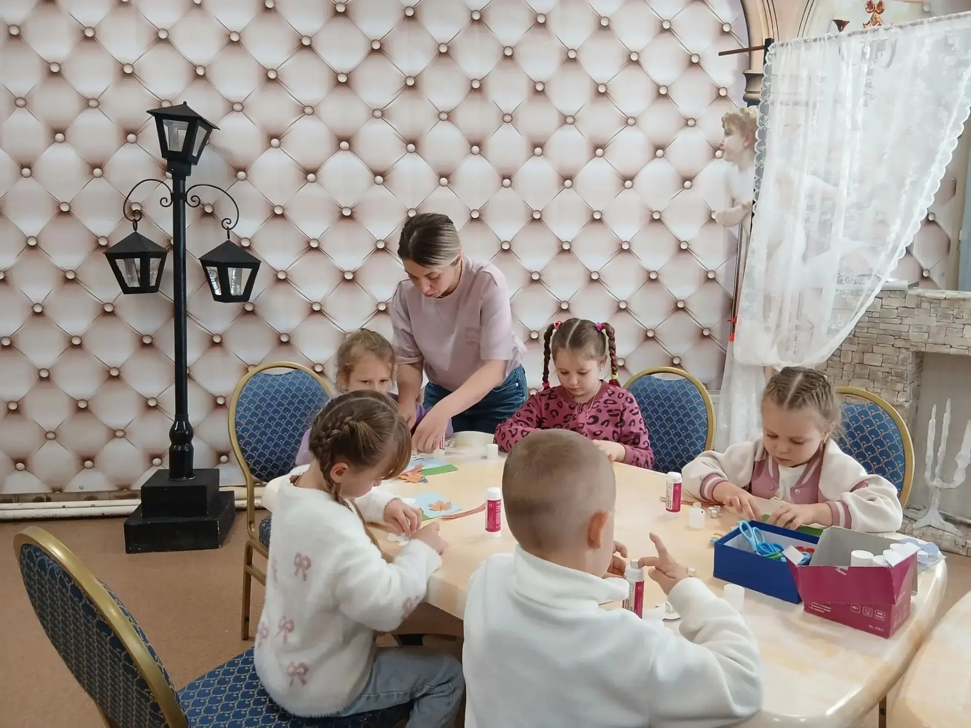 Страховский филиал ЗРКДЦ. С теплом и благодарностью: в Страховском ДК отметили День вос...