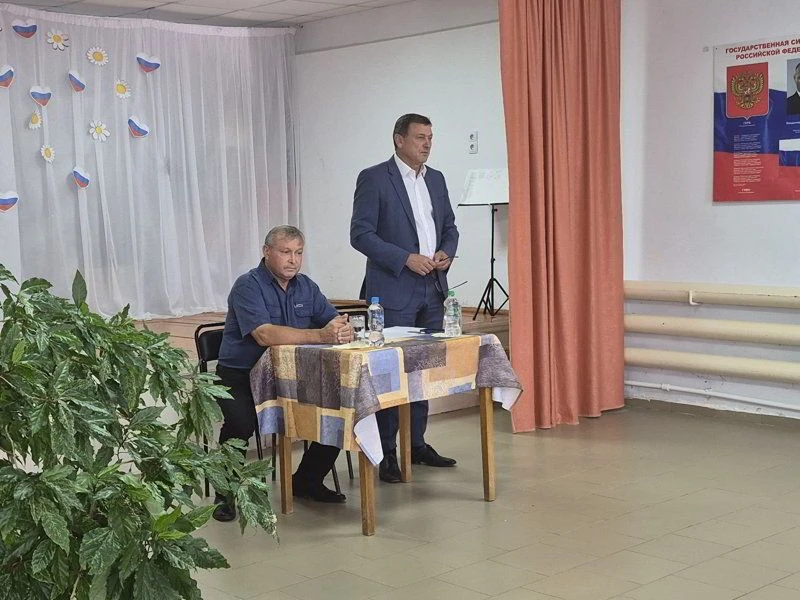 В Талалихино обсудили две проблемы, которые ждут своего решения не первый год
