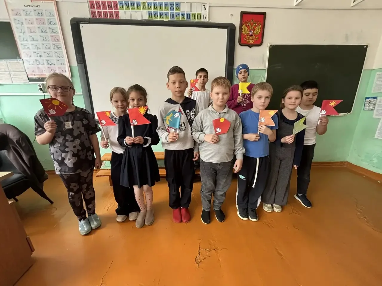 🌟 Творчество к 1 Мая в начальной школе!🌟  🧑‍🎓Обучающиеся 1-х и 2-х классов ЦО «Школа 2» и Марковской