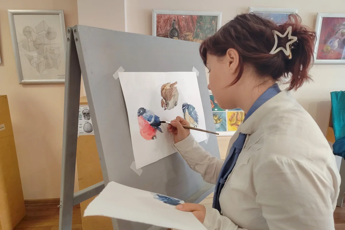 🎨 Красноярские подростки создают эскизы игрушек для главной городской ёлки