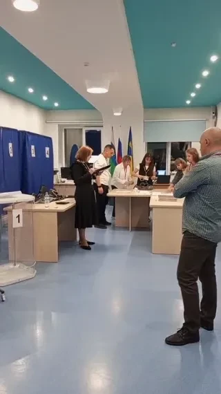 За Ф.Шишкина показали один отмеченный бюллетень, затем посовещались и решили, что дальш...