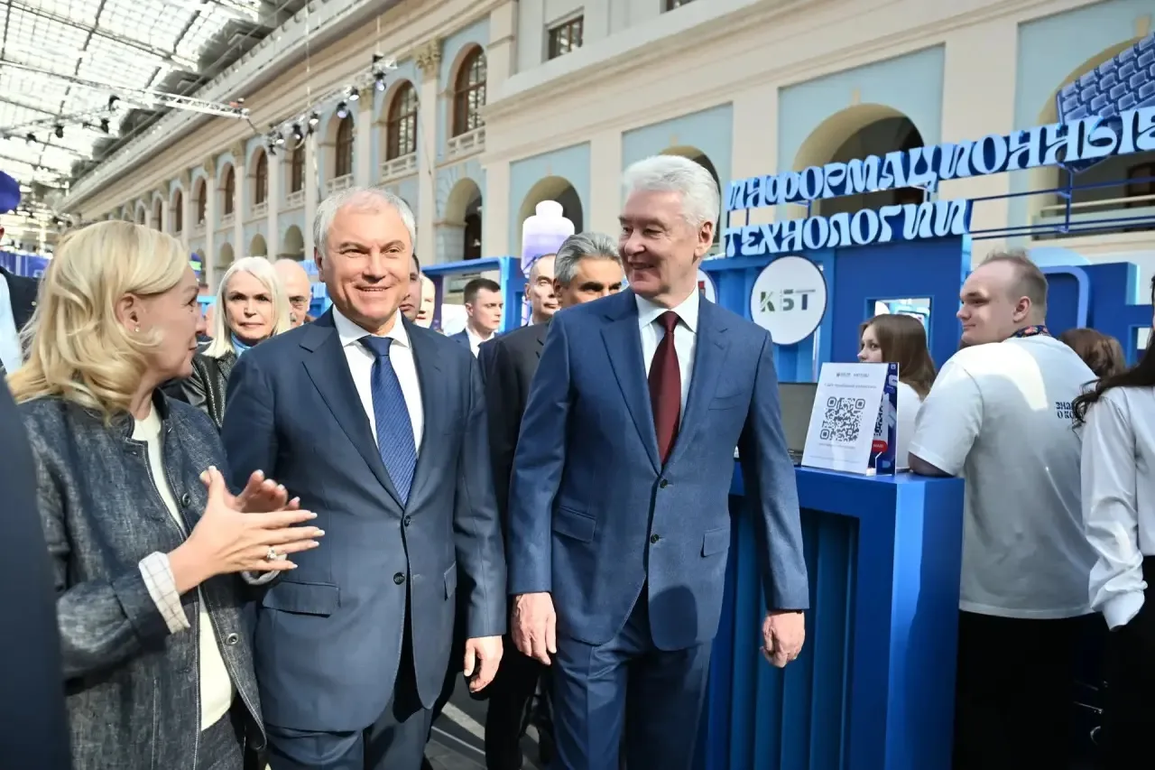 Сегодня вместе с Председателем Государственной Думы Вячеславом Володиным и мэром Москвы Сергеем Собя