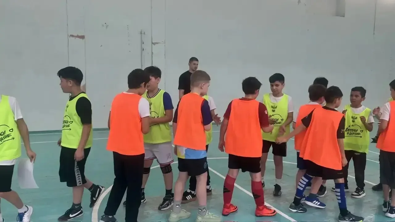🔥 7 марта 2026 года на поле вышли самые юные участники фестиваля «Футбол в школе» — параллель 5-х кл