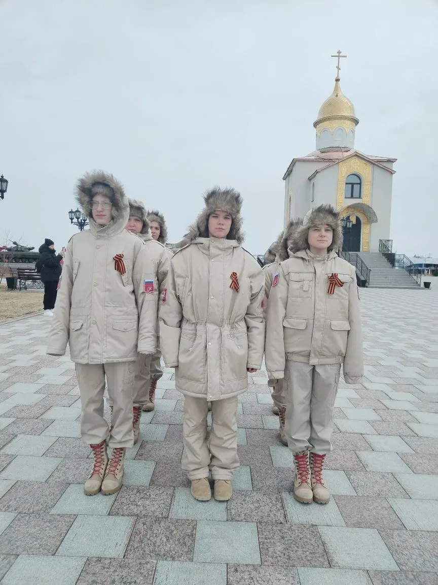 Наши «Чёрные гусары» — гордость школы! 🏆🪖  Вчера, 8 мая, команда нашей школы «Чёрные гусары» под рук