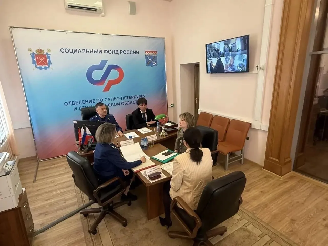 Заместителем прокурора г. Санкт-Петербурга Дмитрием Захаровым проведен выездной прием граждан в Отде
