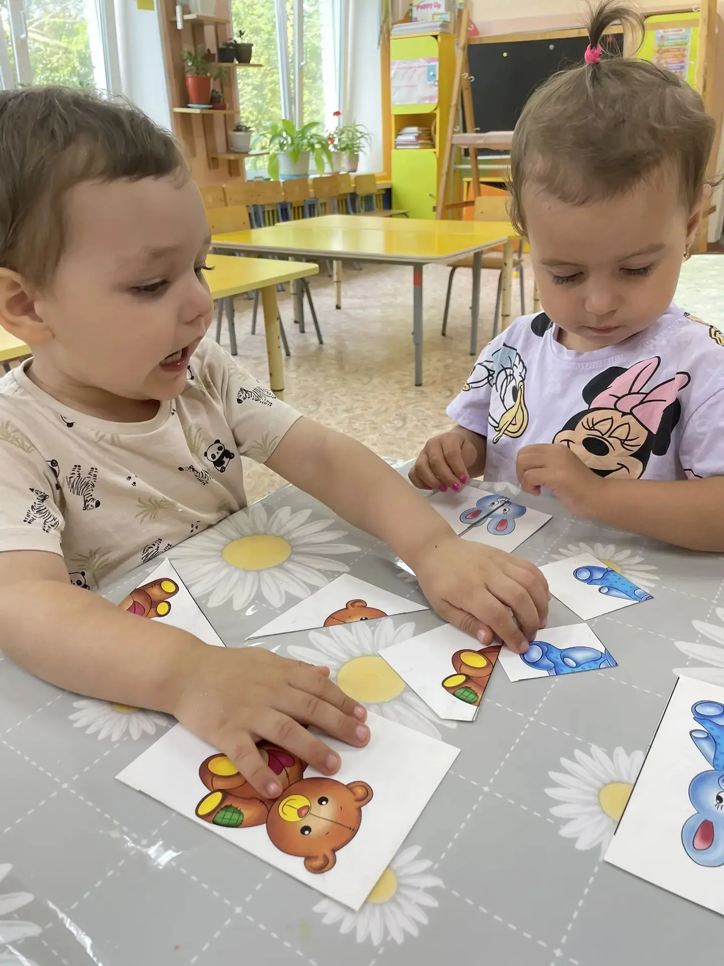🧩 Зачем малышам собирать разрезные картинки? 

Вы когда-нибудь замечали, как ребёнок с упоением пыт