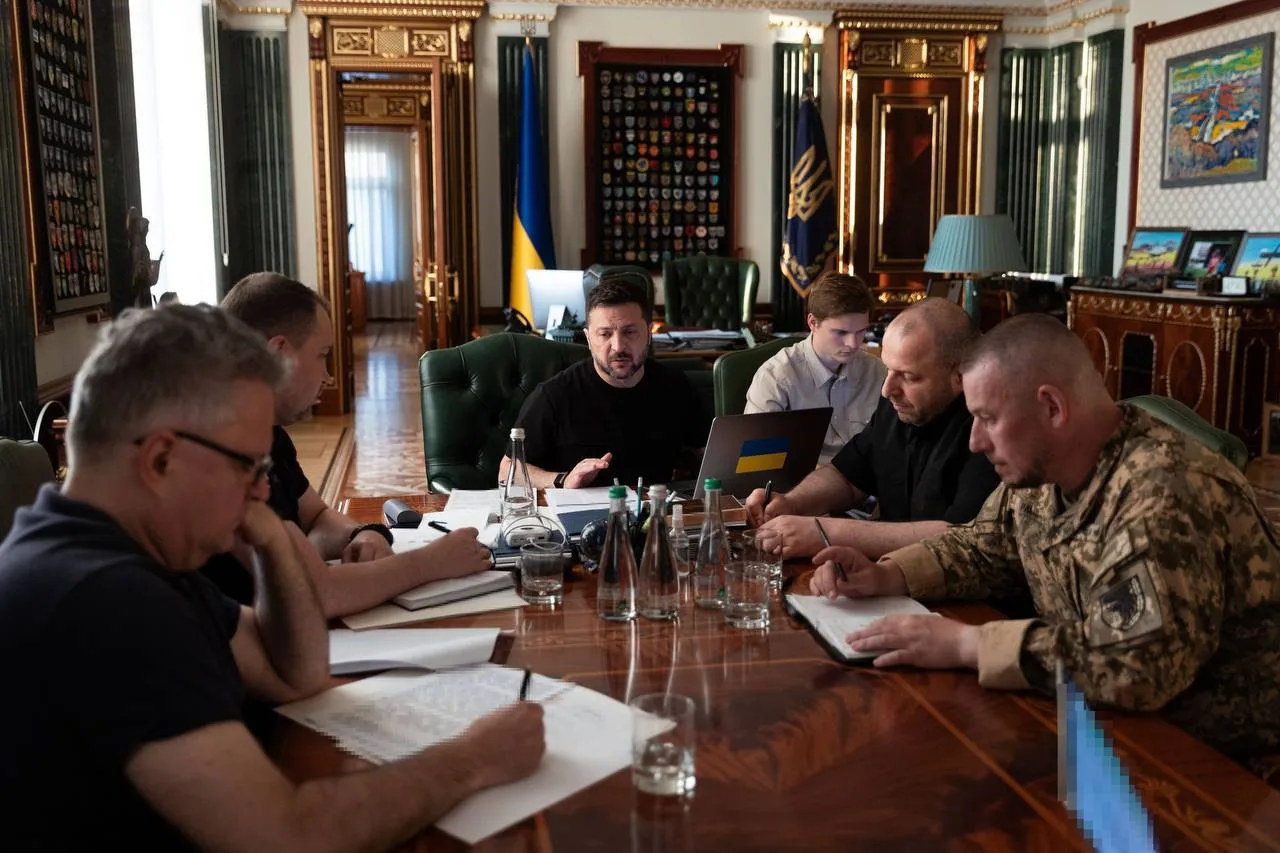 Зеленский провел телефонный разговор с президентом ОАЭ Мухаммадом бин Заидом Аль Нахьяном.