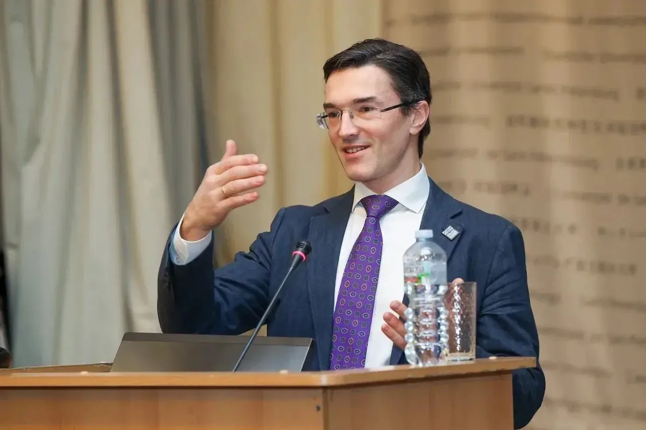 Можно ли считать источником права постановления пленума Верховного суда РФ?