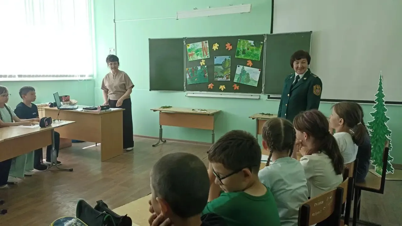 Бүген "Әкият" ял һәм сәламәтләндерү лагерендә "Табигатьне саклау" көне узды. Безгә куна...