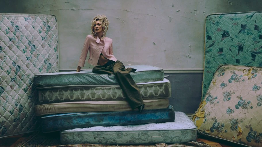 Central Saint Martins совместно с Miss Sixty запускает программу Future Denim Lab Awards. Это часть 
