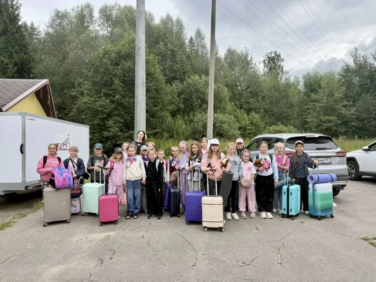 Вчера база пансионата «Солнечная поляна» пополнилась самыми юными гостями — приехала команда девочек