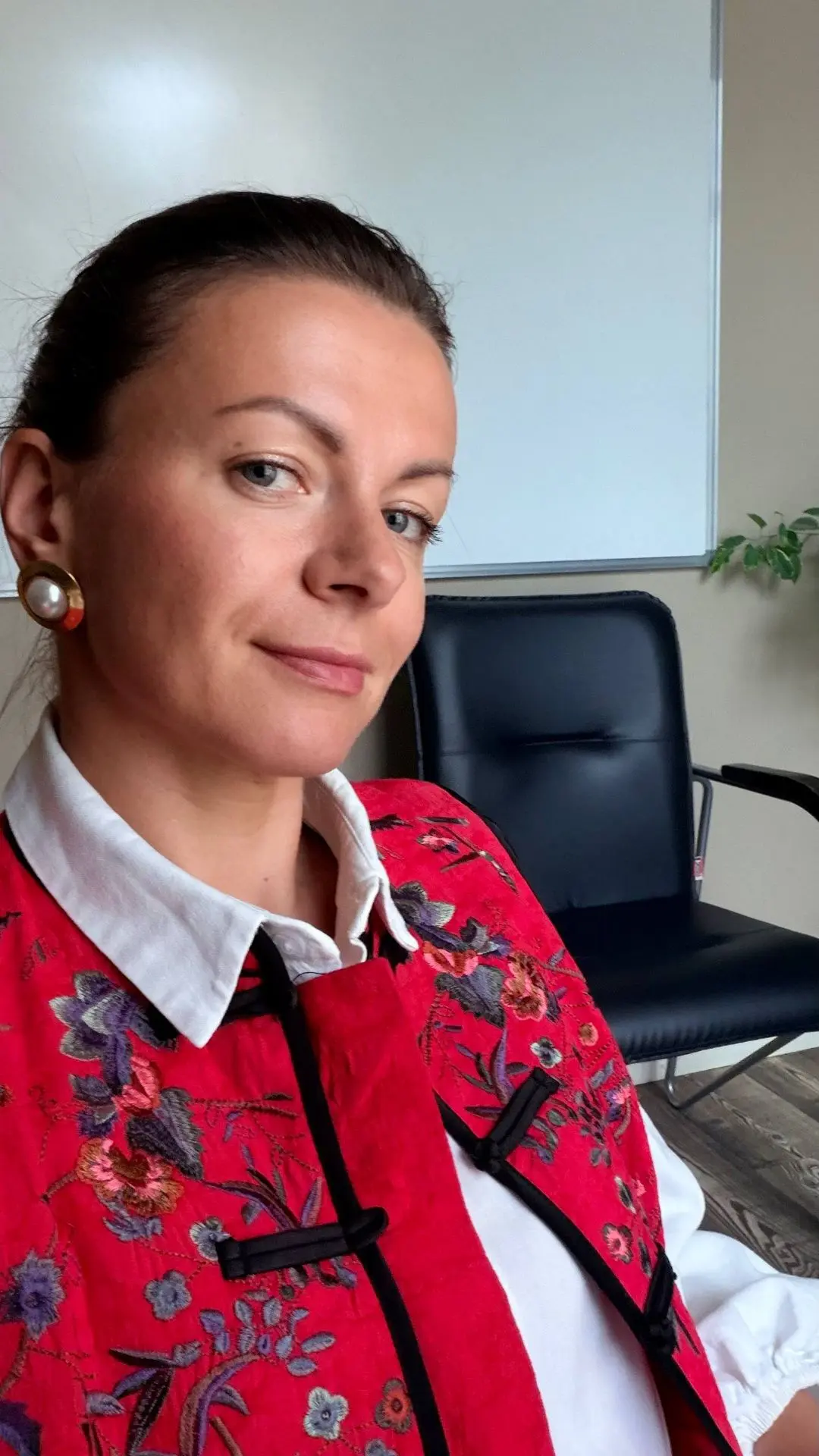 Сегодня клиентский день, и эти фотки про отношения с собой и что на работе много красот...