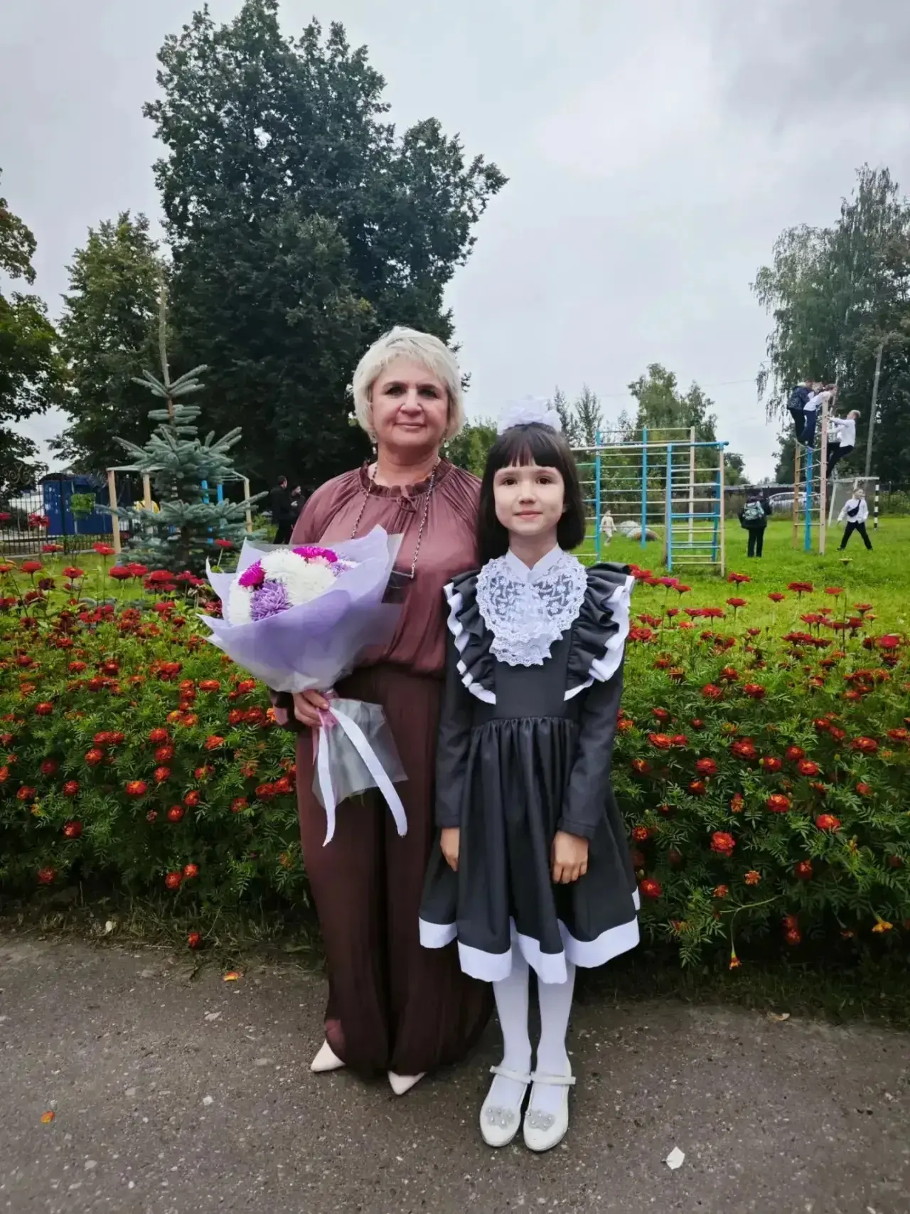 Сегодня в нашей школе по-особенному шумно и радостно — мы дали старт новому учебному го...